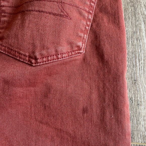 American Eagle super high rise burnt red mom jeans 90% cotton size 2 - Picture 13 of 13